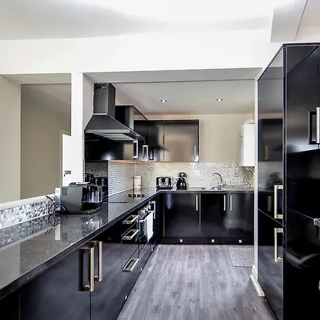 Apartment Holgate Premier 3 Bedroom Apartment *