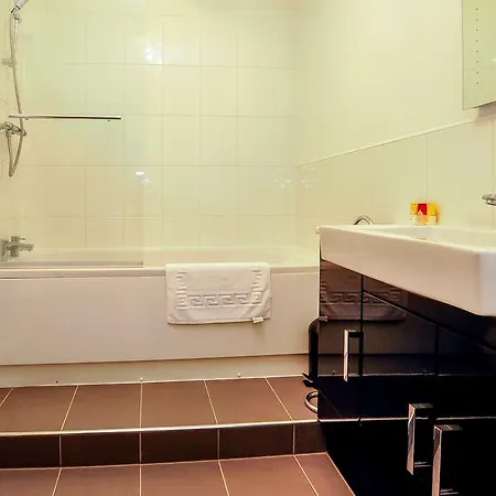 Holgate Premier 3 Bedroom Apartment