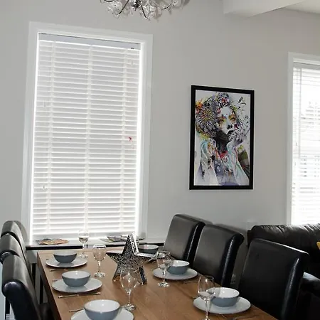 Apartment Holgate Premier 3 Bedroom Apartment York