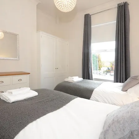 Holgate Premier 3 Bedroom Apartment