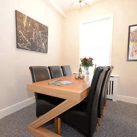 Holgate Premier 3 Bedroom Apartment York